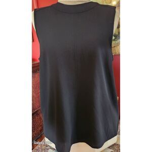 T8  Paper Crane Black Sleeveless Blouse with Back Zipper